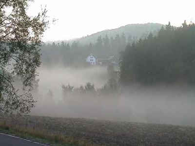 Der Hengstberg im Nebel